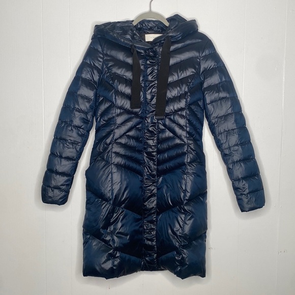 T Tahari Women's Blue Long Puffer Jacket Down-Filled Lightweight size Small - Picture 2 of 10